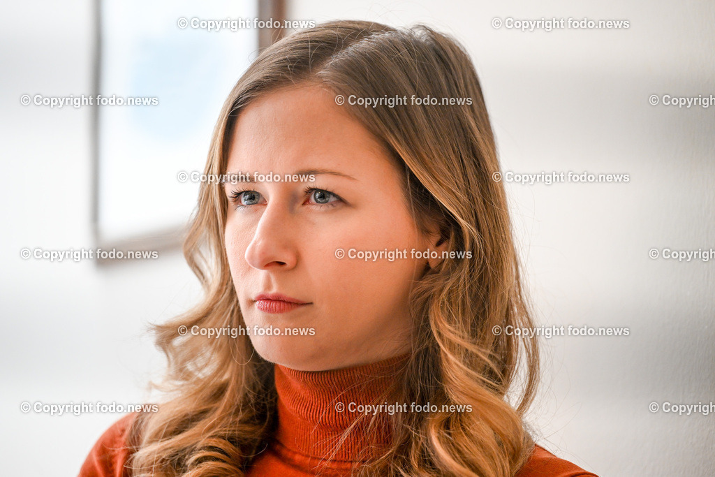 Claudia Plakolm (VP_ Staatssekretaerin)_ 12.04.2024-20 | 12.03.2024, Linz, AUT, Politik im Bild Claudia Plakolm (VP, Staatssekretaerin im Bundeskanzleramt fuer Jugendangelegenheiten und Zivildienstagenden)