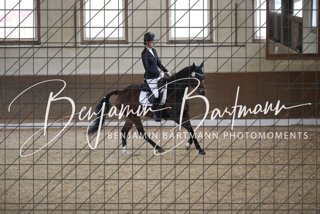 AZ2A7020 | Benjamin Bartmann Photomoments