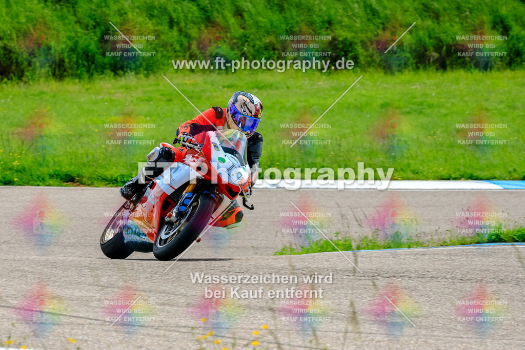 MotoTeam-0356 | Hier findet Ihr Bilder von Touristenfahrten auf der Nürburgring Nordschleife oder von anderen Veranstaltungen die ich besucht habe. Viel Spass beim Durch Schauen 
