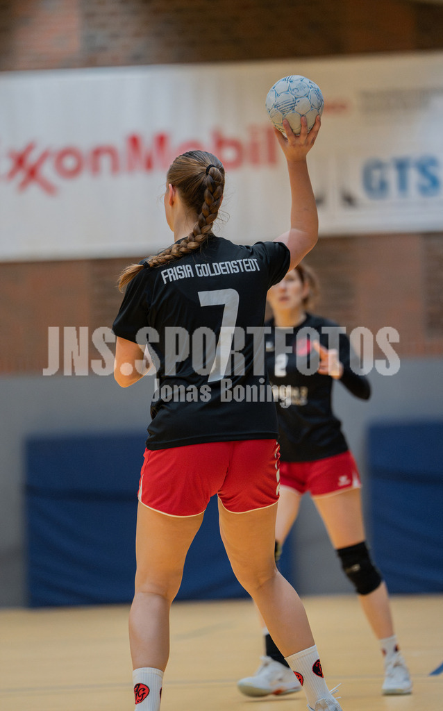 Handball I Frauen I Saison 2025-2026 I Landesliga HR West I 10. Spieltag I TuS Frisia Goldenstedt - SV Falke Steinfeld I 029 | Gracia Schlömer (7,TuS Frisia Goldenstedt) - Realisiert mit Pictrs.com