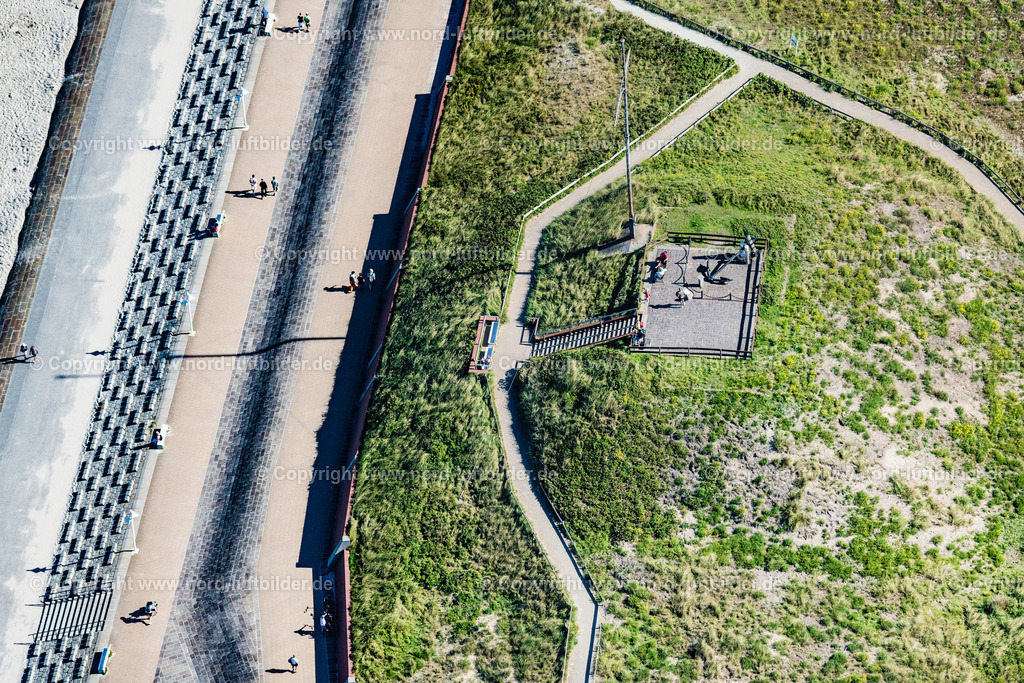 Norderney_Historischer_Stockanker_Georgshöhe_ELS_7003050923 | NORDERNEY 05.09.2023 Historischer Stockanker " Geogshöhe " auf der Düne am Nordstrand auf der Insel Norderney im Bundesland Niedersachsen, Deutschland. // Historical stock anchor "Geogshoehe" on the dune on the north beach on the island of Norderney in the state of Lower Saxony, Germany. Foto: Martin Elsen