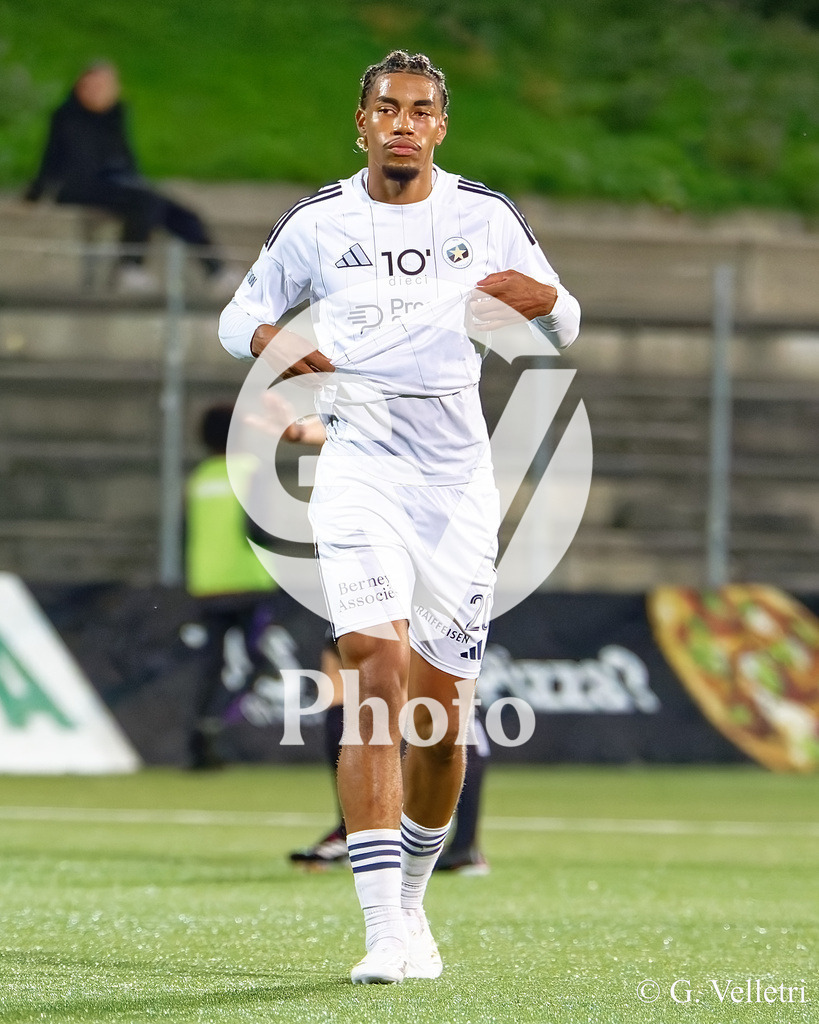 Challenge League - Etoile Carouge FC v FC Vaduz | Vincent Nvendo FerrierGregor (20 Etoile Carouge FC) in action during the Challenge League game between Etoile Carouge FC and FC Vaduz at Stade de la Fontenette in Carouge, Switzerland
