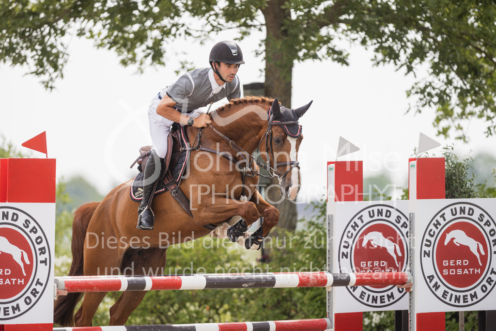 230616_Lemwerder_Springpf-M-732 | Deine schönsten Turniermomente als professionelle Fotos! Entdecke hochwertige Pferdesport-Fotografie im Online-Shop. Jetzt Fotos finden & bestellen!