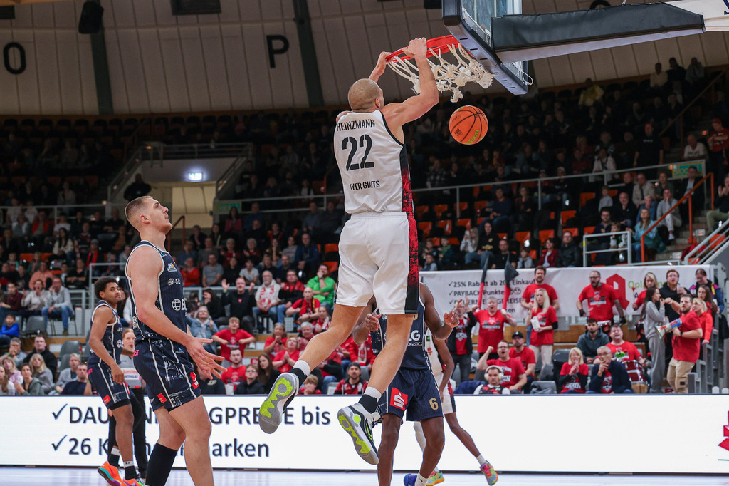 Pro A BAYER GIANTS vs Eisbären Bremerhaven-10 | Fotos von Basketballspielen aus dem Raum NRW fotografiert von Gero Mueller-Laschet und Daniel Schaefer - Realisiert mit Pictrs.com
