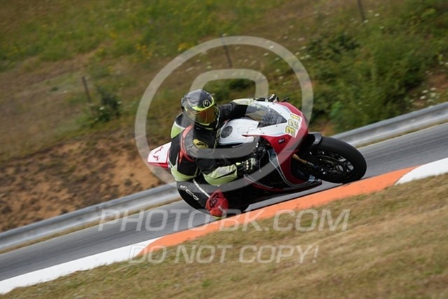 2024_08_03_PBK_23430 | Sportfotografie; SlowMotion; Video; Rennstrecke; Hafeneger; Speer; Racing; RSE; BMW; CBO; Trackday; Motorsportarena; Hockenheimring; Brno; Most; Barcelona; Valencia