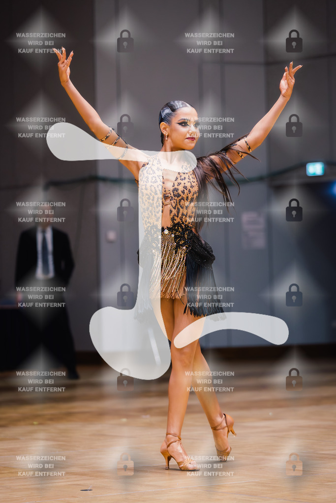 GOC 2025 - WDSF Solo Junior II Latin Female - 2025-08-21-8681 | Webshop for digital downloads and prints of dance sport, event & show photographer Julian Link - Realisiert mit Pictrs.com