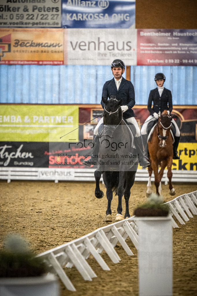 DOS_0591 | Entdecke hochwertige Reitturnierfotos von Foto Oger. Professionell, emotional und authentisch – jetzt Lieblingsmomente im Shop bestellen.Deutschlandweite Turnierfotografie. - Realisiert mit Pictrs.com