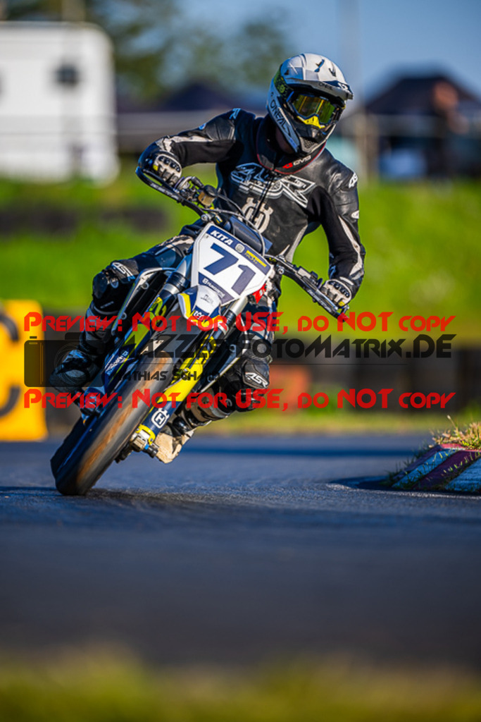 MaZZes_FotoMatrix_230916_0148 | S4