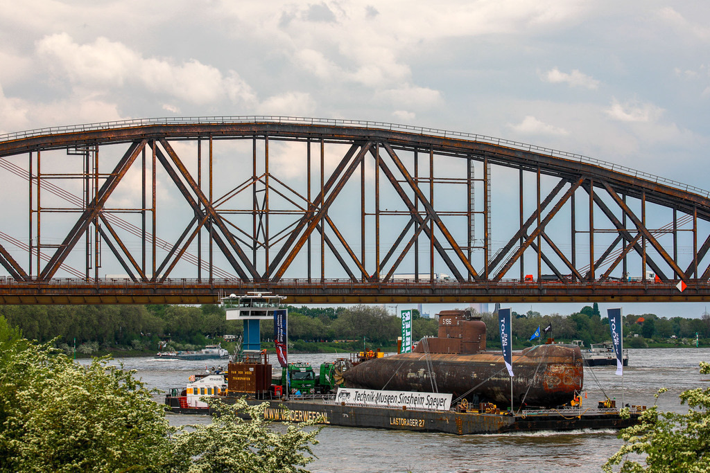 U17_AufdemRhein_120523_30 | Bildergalerie von Sport-Ereignissen aber auch von weiteren spannenden Dingen - nicht nur vom Niederrhein. In Anlehnung an den bekannten Spruch von Hanns Dieter Hüsch heißt das Motto: "Niederrhein ist überall".  - Realisiert mit Pictrs.com