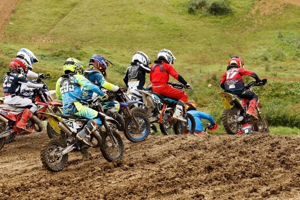 Motocross_Gerstetten_250802_3098 | Fotopresso – Sportfotografie in Heidenheim & Umgebung. Professionelle Sportfotografie für unvergessliche Momente. Dynamische Action-Shots, emotionale Szenen & hochwertige Bilder. - Realisiert mit Pictrs.com