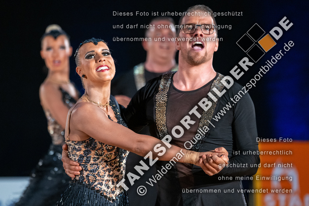 20250503-10159 | Hier finden Sie Tanz Bilder vom Latein und Standard Formationen tanzen. Sportbilder vom Tanzsport. Schöne Fotos und von Weltmeisterschaft, Europameisterschaft, Bundesliga, Regionalliga, Oberliga und Landesliga sowie von GOC Stuttgart, DanceComp, WM Bremen