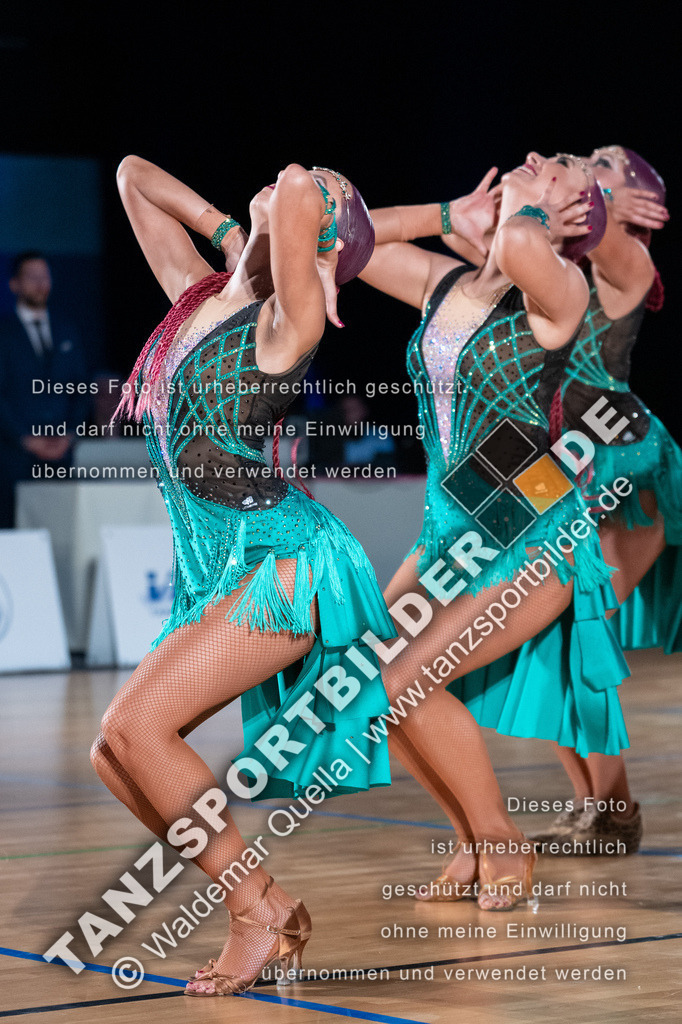 20250503-10954 | Hier finden Sie Tanz Bilder vom Latein und Standard Formationen tanzen. Sportbilder vom Tanzsport. Schöne Fotos und von Weltmeisterschaft, Europameisterschaft, Bundesliga, Regionalliga, Oberliga und Landesliga sowie von GOC Stuttgart, DanceComp, WM Bremen