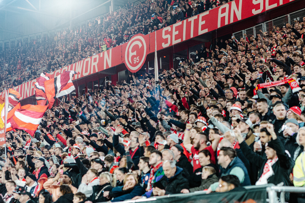 2. Bundesliga, Saison 2023/24, 25. Spieltag: Fortuna Düsseldorf - Hamburger SV | Düsseldorf, 08.03.2024: 2. Bundesliga, 25. Spieltag, Fortuna Düsseldorf gegen Hamburger SV in der Merkur Spiel-Arena in Düsseldorf. Foto: sportfotografie.ms | Markus Paletta - Realisiert mit Pictrs.com