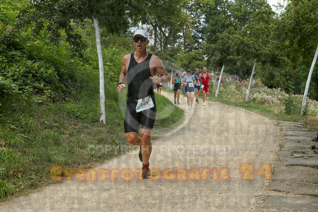 250824_1345_EX1_3547 | Sportfotografie im Rhein-Sieg Kreis, Köln, Bonn, NRW, Rheinland Pfalz, Hessen, etc. Unser Tätigkeitsfeld umfasst den Laufsport vom Volkslauf über den Marathon, Duathlon, Triathon bis zum Ultralauf wie Kölnpfad Ultra oder Schindertrail.