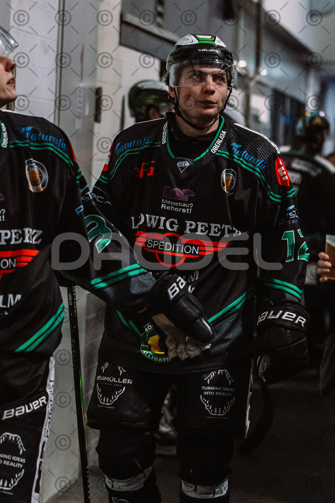 Alligators_vs_Erding_12_12_2025-093 | Höchstadt Alligators Fotogalerie: Eishockey-Action aus Franken. Professionelle Spielfotos, Portraits & Stadionbilder zum Download. Jetzt entdecken! - Realisiert mit Pictrs.com