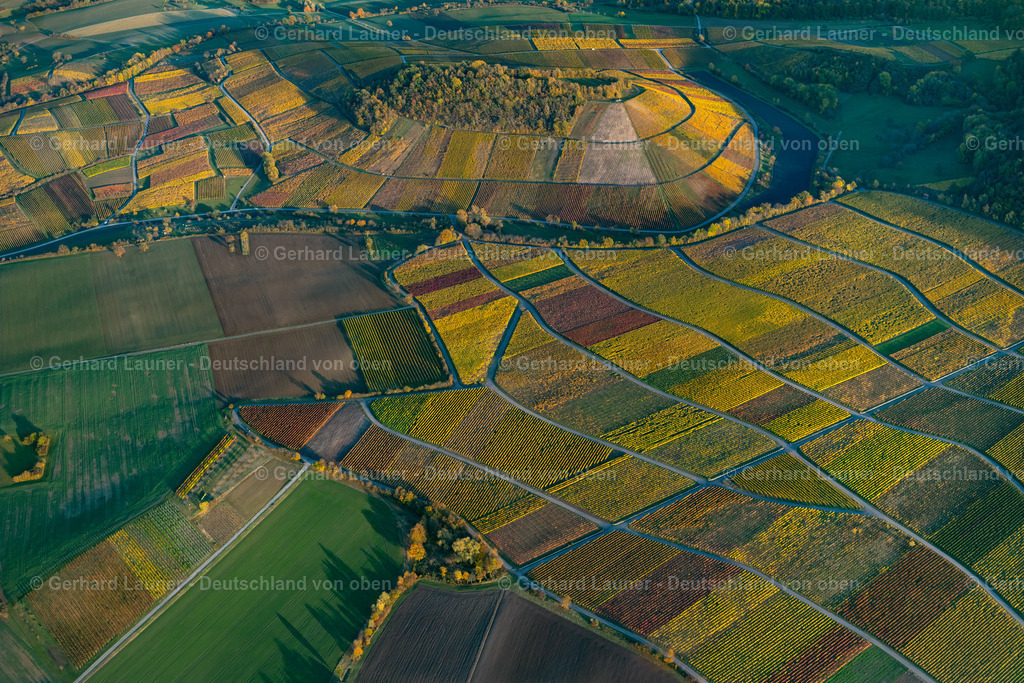 4042471 | Weinbergslandschaft an der Mainschleife bei Escherndorf und Nordheim