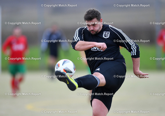 Fussball Kreisliga B6 | Fussball  Kreisliga B6 2021/2022    20.11.2021SV Unterjesingen - SV Nehren IILudwig Schmid (SV Unterjesingen) FOTO: ULMER PressebildagenturxxNOxMODELxRELEASExx
