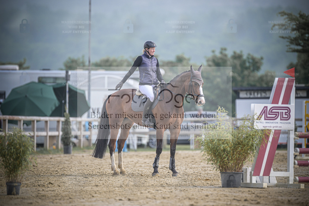 20240511-DOS_1853 | Entdecke hochwertige Reitturnierfotos von Foto Oger. Professionell, emotional und authentisch – jetzt Lieblingsmomente im Shop bestellen. - Realisiert mit Pictrs.com
