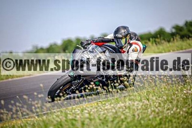 pube3011 | Professionelle Fotos von Sportveranstaltungen, aber auch Hochzeiten und anderen Events. - Realisiert mit Pictrs.com