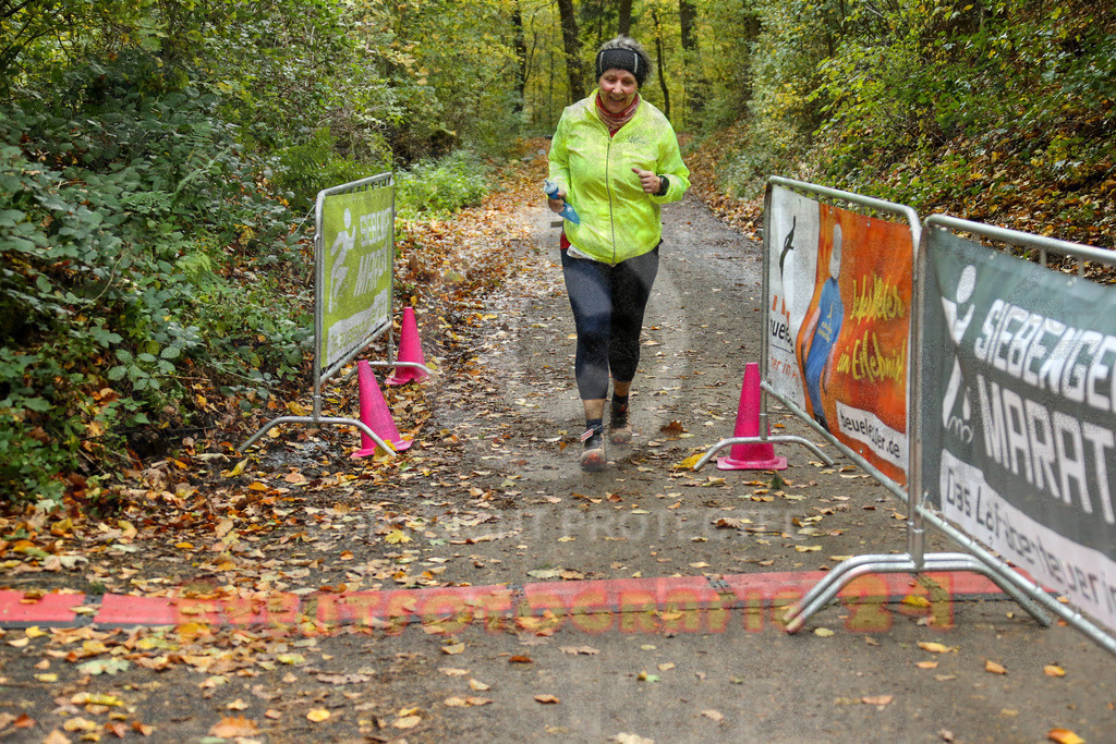 251026_1421_EX1_4159 | Sportfotografie im Rhein-Sieg Kreis, Köln, Bonn, NRW, Rheinland Pfalz, Hessen, etc. Unser Tätigkeitsfeld umfasst den Laufsport vom Volkslauf über den Marathon, Duathlon, Triathon bis zum Ultralauf wie Kölnpfad Ultra oder Schindertrail.