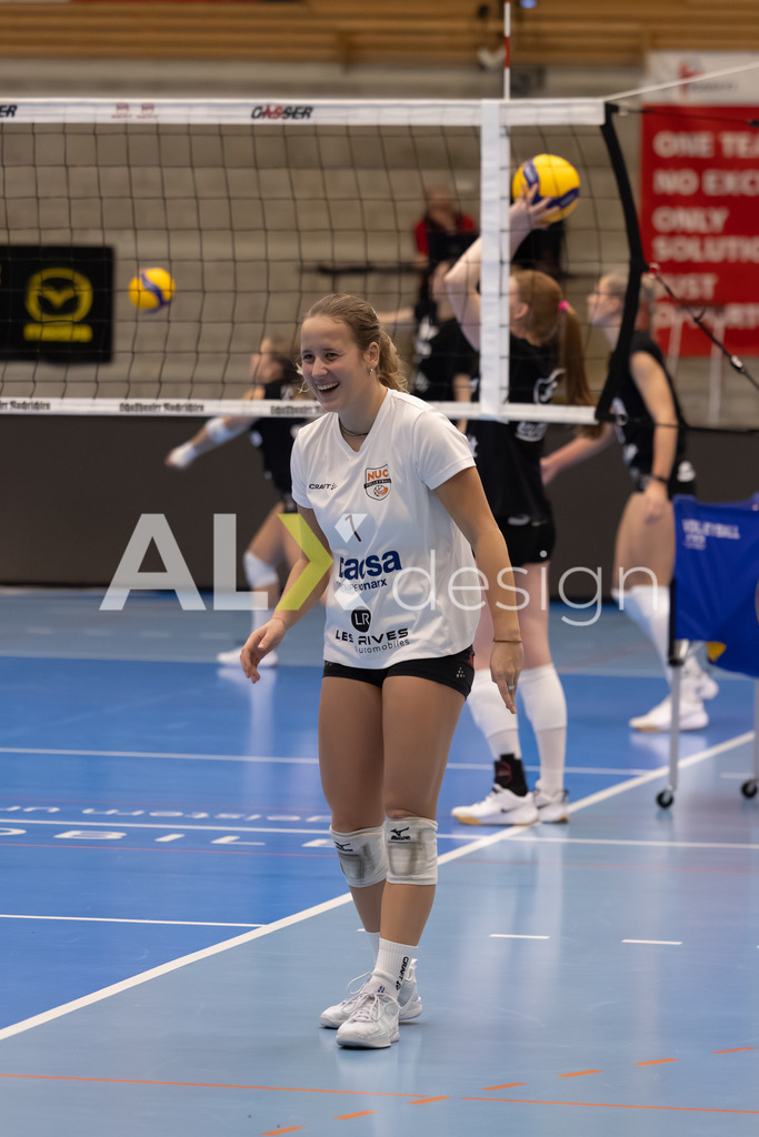 Volleyball I Frauen I Saison 2025-2026 I Volleyball NLA | Women I Round 16 I VC Kanti Schaffhausen - Viteos NUC I 31.01.2026 | 1 Caroline Delley (CH) (Viteos NUC) – Libero - Realisiert mit Pictrs.com