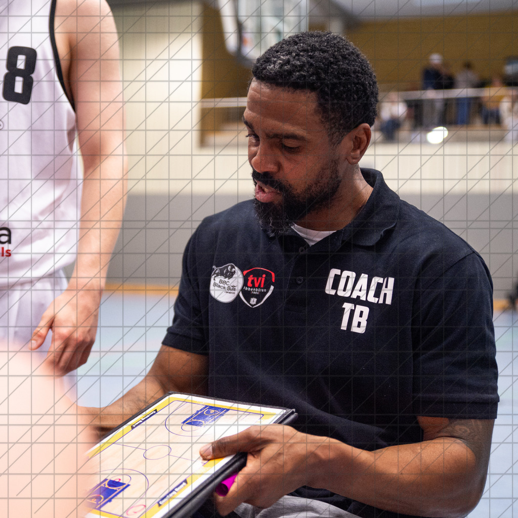 JBBL PlayOffs Nord 25/26 | Spieltag 16 | Charisma Young Bulls vs. Sience City Jena | 13.03.26: JBBL PlayOffs Nord 25/26 | Spieltag 16 | Charisma Young Bulls vs. Sience City Jena / Osnabrück / Deutschland  //   CREDIT:www.bullenfotos.de, Martin König, Hörner Weg 40, D-49078 Osnabrück, +4917663732967 // Nutzung und Weitergabe nur zu den vereinbarten Zwecken. Presseanfragen an Ersteller. Alle Rechte beim Ersteller. Honorierung nach MFM. - Realisiert mit Pictrs.com