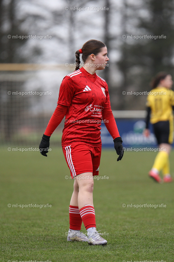 Fußball I Frauen I Saison 2025/2026 I Oberliga Schleswig-Holstein I 14. Spieltag I SV Frisia 03 Risum-Lindholm - SV Wahlstedt | ml-sportfotografie - Realisiert mit Pictrs.com