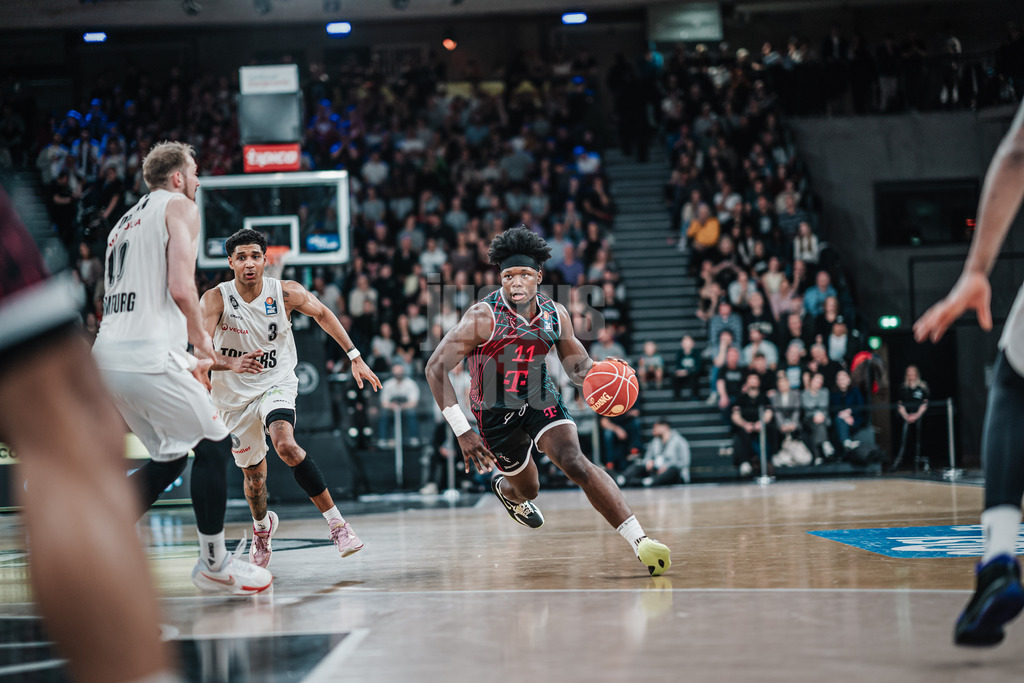 Basketball | Männer | Saison 2023/2024 | easyCredit Basketball Bundesliga | Veolia Towers Hamburg vs. Telekom Baskets Bonn | 03.02.2024 | Brian Fobbs (#11, Telekom Baskets Bonn)