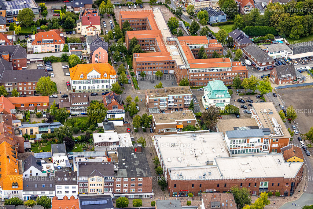 Ahlen230803234 | Luftbild, uftbild, Agentur für Arbeit, Gesundheitsamt, HBB Geschäftshaus, Ahlen, Ruhrgebiet, Nordrhein-Westfalen, Deutschland