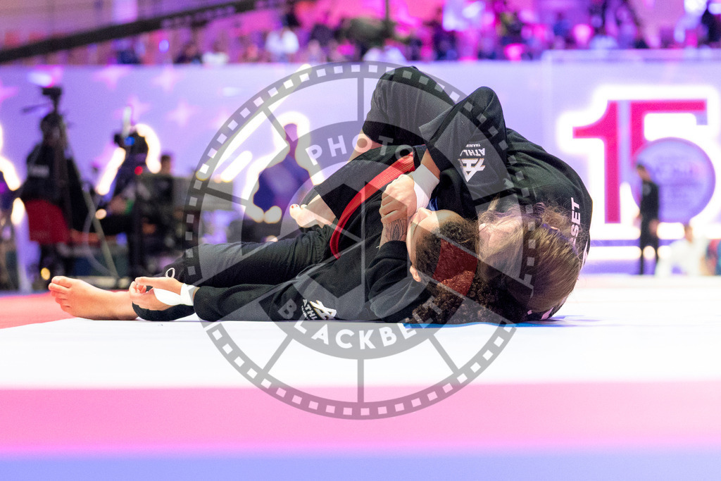 20231109PBB5718 | Fighters compete during the AJP World Professional Championship in the Mubadala Arena in Abu Dhabi, Arab United Emirates, on November 9, 2023.