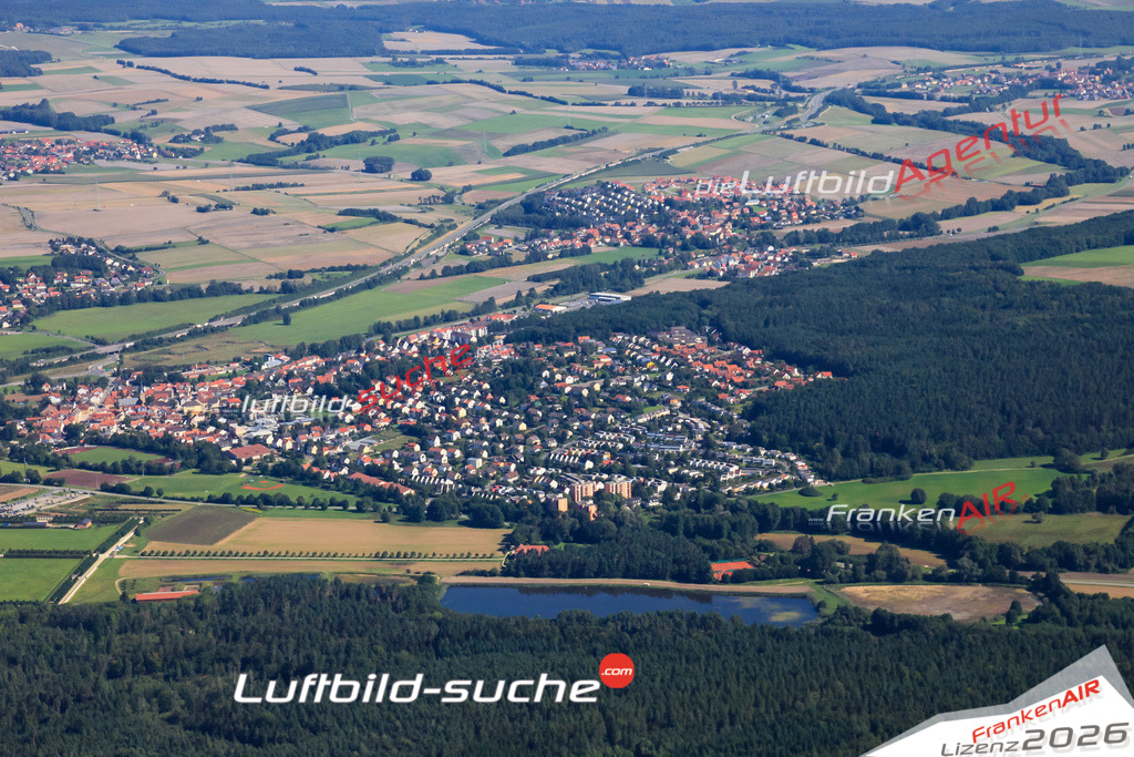 Die Luftaufnahme der Stadt Priesendorf wurde vom UL-Flugzeug heraus erstellt ( keine Drohne )- hohe Auflösung für beste Qualität