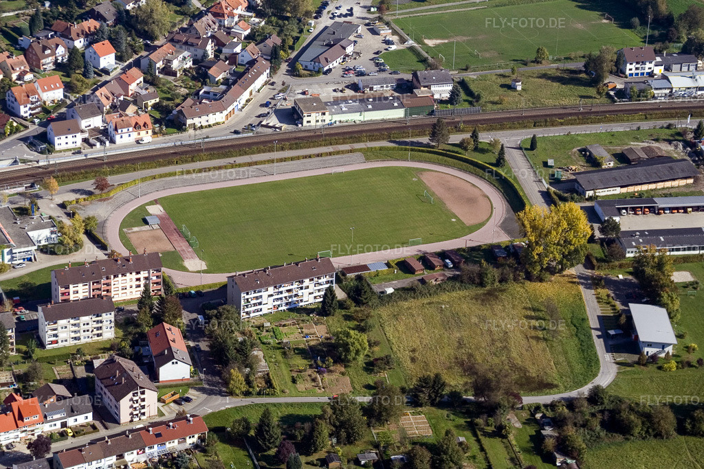 Luftbild: Ludwig-Marum-Gymnasium Pfinztal im Ortsteil Berghausen in Pfinztal im Bundesland Baden-Württemberg in Deutschland. Foto: IMG_8539.jpg vom 14.10.2007 durch Werner Riehm/FLY-FOTO.de