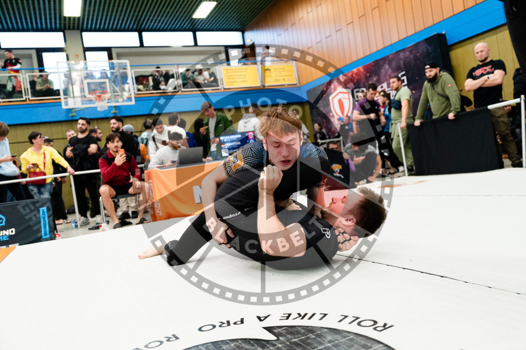 20251122PBB13918 | Athletes compete during the Grappling Industries Berlin Jiu-Jitsu and Grappling Championship, on November 22, 2025 in Berlin, Germany. © photoblackbelt