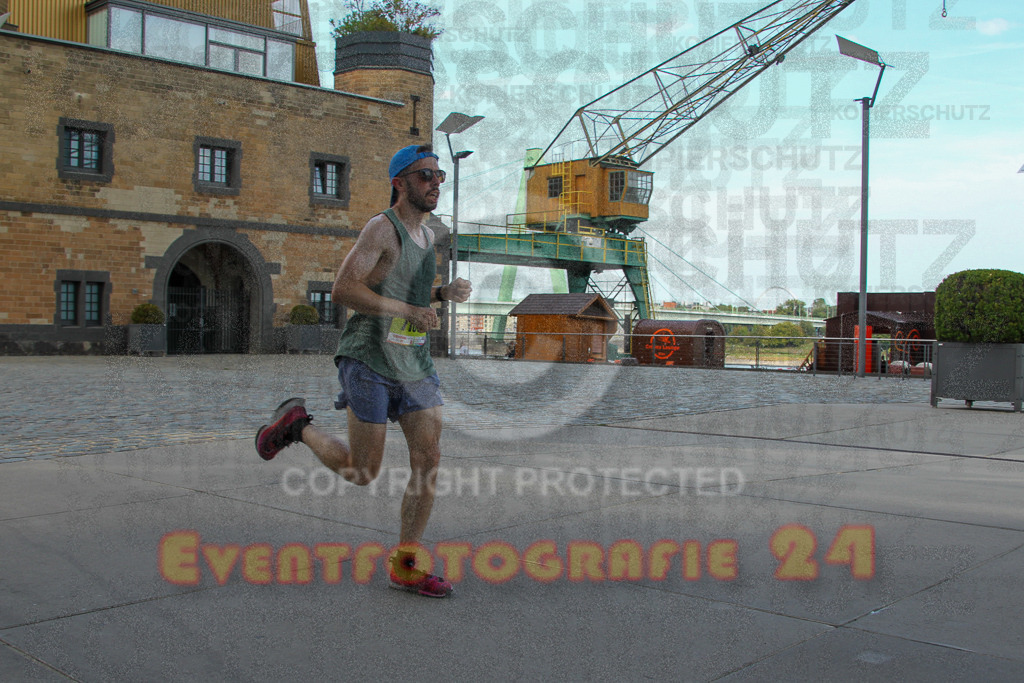 250920_1504_EV4_8008 | Sportfotografie im Rhein-Sieg Kreis, Köln, Bonn, NRW, Rheinland Pfalz, Hessen, etc. Unser Tätigkeitsfeld umfasst den Laufsport vom Volkslauf über den Marathon, Duathlon, Triathon bis zum Ultralauf wie Kölnpfad Ultra oder Schindertrail.