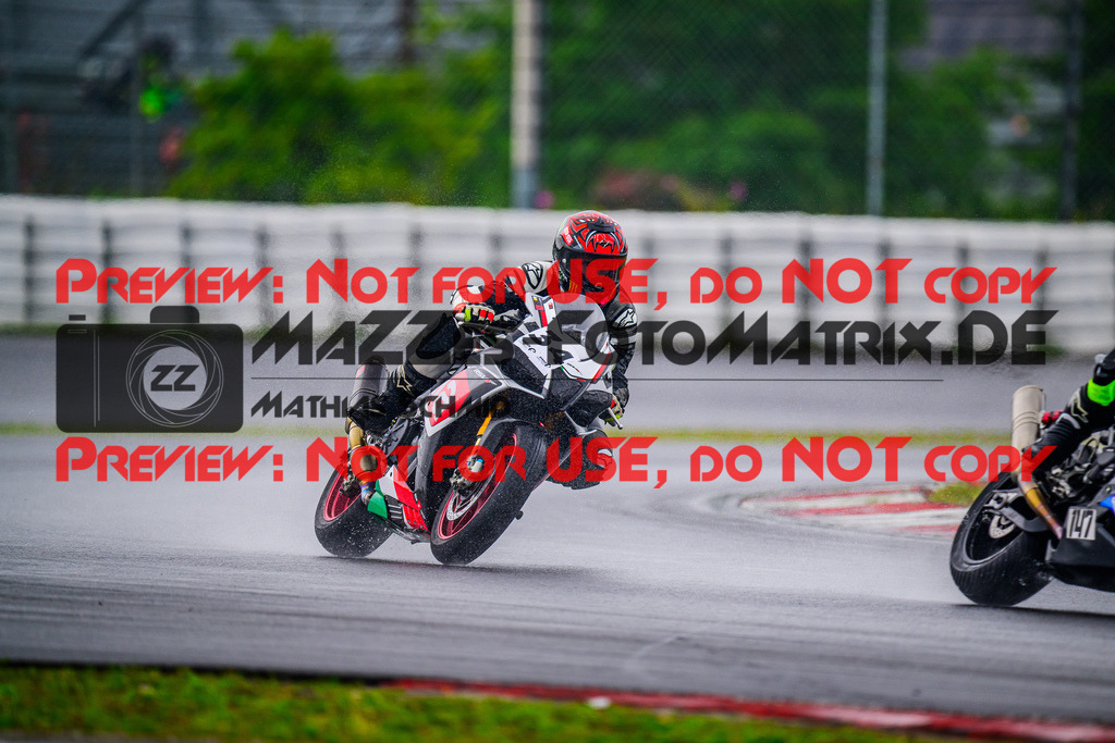 MaZZes_FotoMatrix_240804_6007705_9956 | Fotograf Mathias Schmid
Sportfotograf,
Eventfotograf,
Hochzeitsfotograf,
Portraitfotograf