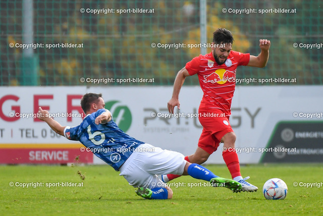 AUT, 2.Liga, FC Blau Weiss Linz vs FC Liefering | 29.10.2022, Hofmann Arena Linz, AUT, 2.Liga, FC Blau Weiss Linz vs FC Liefering, im Bild Tobias Koch (Blau Weiss Linz) vs Tolgahan Sahin (Liefering)


// Admiral 2. Liga Match between FC Blau Weiss Linz and FC Liefering in Linz, Austria on 2022/10/29
