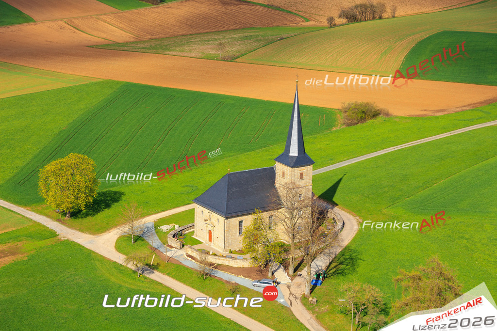 Die Luftaufnahme Neudorf - Weismain wurde vom UL-Flugzeug (keine Drohne) aus fotografiert.Hohe Druck- Auflösung-die Geschenkidee!