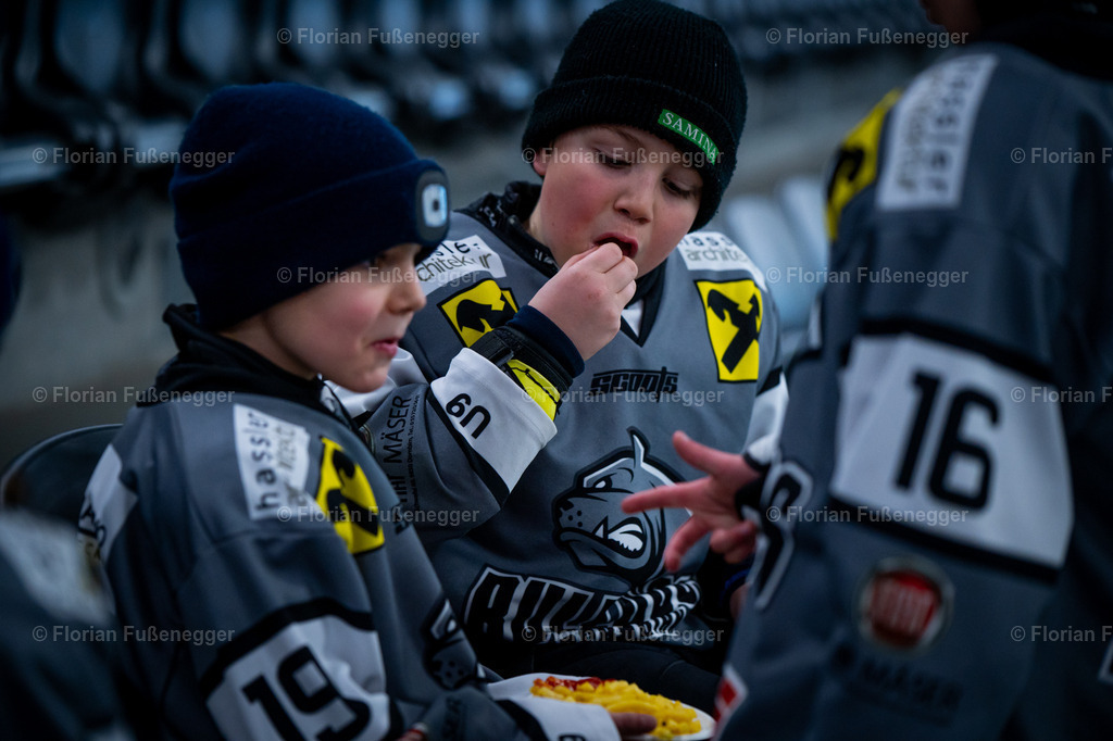 2025-03-01-Bärencup Wil-269 | "Fussifoto.com – Ihr Ansprechpartner für hochwertige Fotografie! Entdecken Sie kreative Bilder und professionelle Dienstleistungen. Kontaktieren Sie uns für Ihre Projekte!"