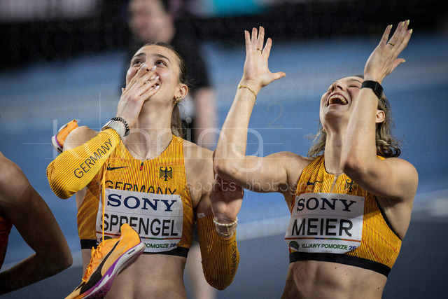 World Athletics Indoor Championships Kujawy Pomorze 26, 22.03.2026 | TORUN, POLAND - MARCH 22:  Hurdler Marlene MEIER (GER) and Pentathlete Sandrina SPRENGEL (GER) waiting hopefully for the scoreboard during the World Athletics Indoor Championships Kujawy Pomorze 26 on day 3 / session 2 at Kujawsko-Pomorska Arena Torun on March 22, 2026 in Torun, Poland. 