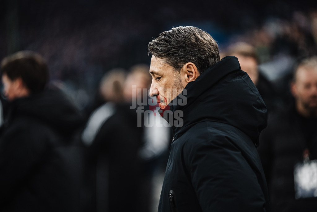 Fußball | Männer | Saison 2025/2026 | 1. Fußball-Bundesliga | 10. Spieltag | Hamburger SV vs. Borussia Dortmund | 08.11.2025 | Niko Kovac (Trainer, Borussia Dortmund) Einlauf ins Stadion