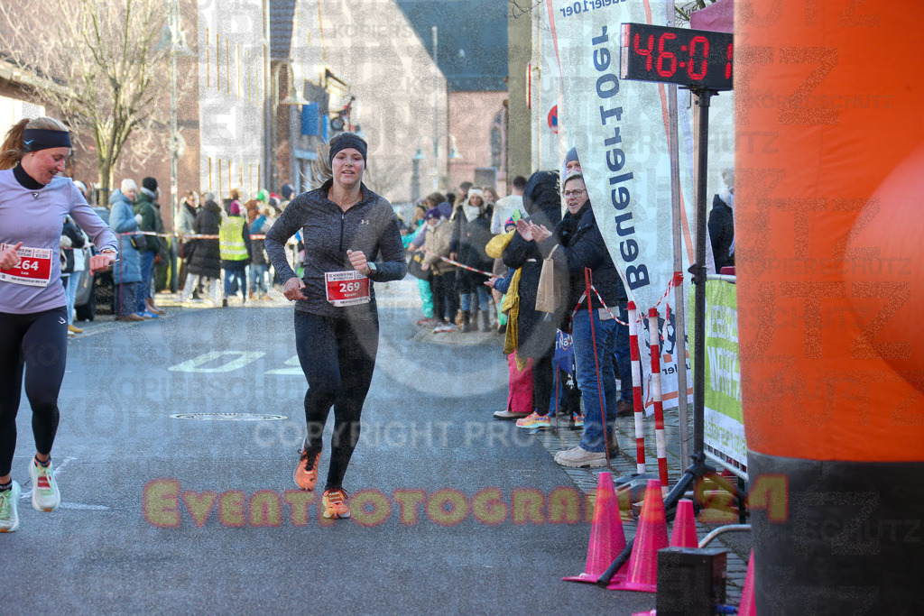 241201_1222_EX1_1861 | Sportfotografie im Rhein-Sieg Kreis, Köln, Bonn, NRW, Rheinland Pfalz, Hessen, etc. Unser Tätigkeitsfeld umfasst den Laufsport vom Volkslauf über den Marathon, Duathlon, Triathon bis zum Ultralauf wie Kölnpfad Ultra oder Schindertrail.