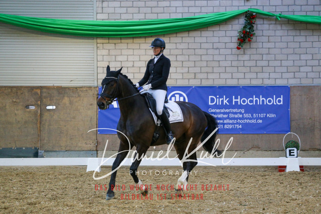 IMG_2865 | Turnierfotos kaufen im Webshop von Daniel Kuhl Photography – entdecke professionelle Reitsportfotos aus Turnieren & Events. Hochwertige Turnierbilder online bestellen & sichern. Jetzt Fotos von Reitsportturnieren kaufen!