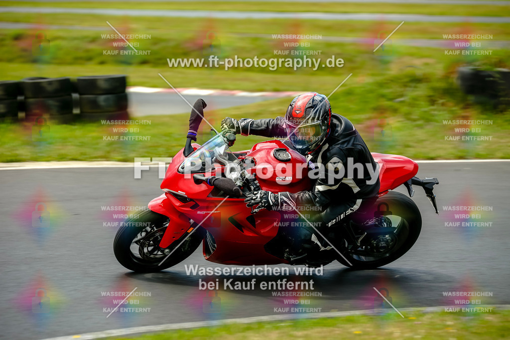 VBK-4680 | Hier findet Ihr Bilder von Touristenfahrten auf der Nürburgring Nordschleife oder von anderen Veranstaltungen die ich besucht habe. Viel Spass beim Durch Schauen 
