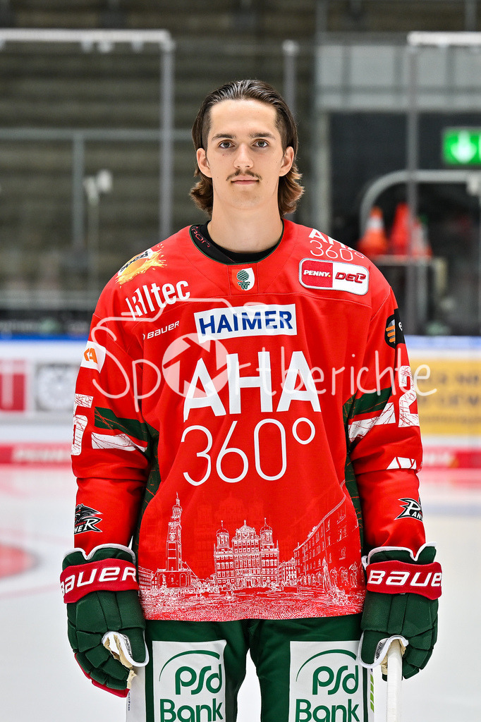 Augsburger Panther 2025/26 | im Bild Christian HANKE (Augsburger Panther #25)  / Einzelfoto / Freisteller / Media Day Augsburger Panther: Curt-Frenzel Stadion am 06.08.2025