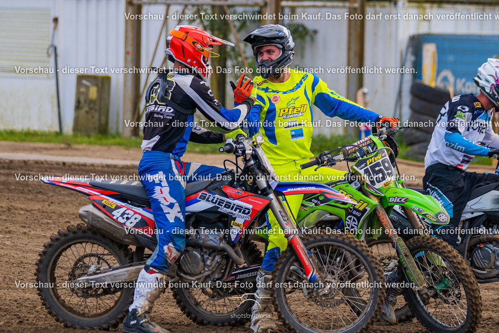 09_21_LM_Schenkenhorst-2752 | Sportfotografin aus Berlin-Brandenburg mit Fokus auf Motocross. Ich halte deine sportliche Leistung und echte Emotionen auf und neben der Strecke professionell fest. Entdecke die Fotos von deinem Rennen und bestelle sie direkt hier im Shop.