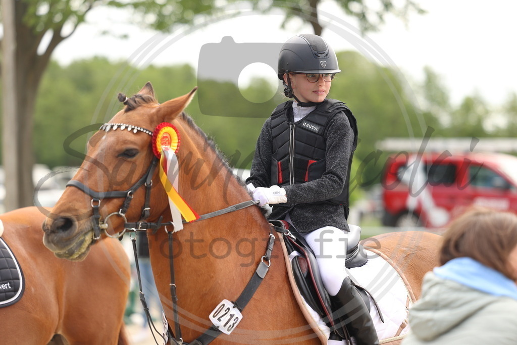 994A8970 | sabrinanicolaifotografie - Realisiert mit Pictrs.com