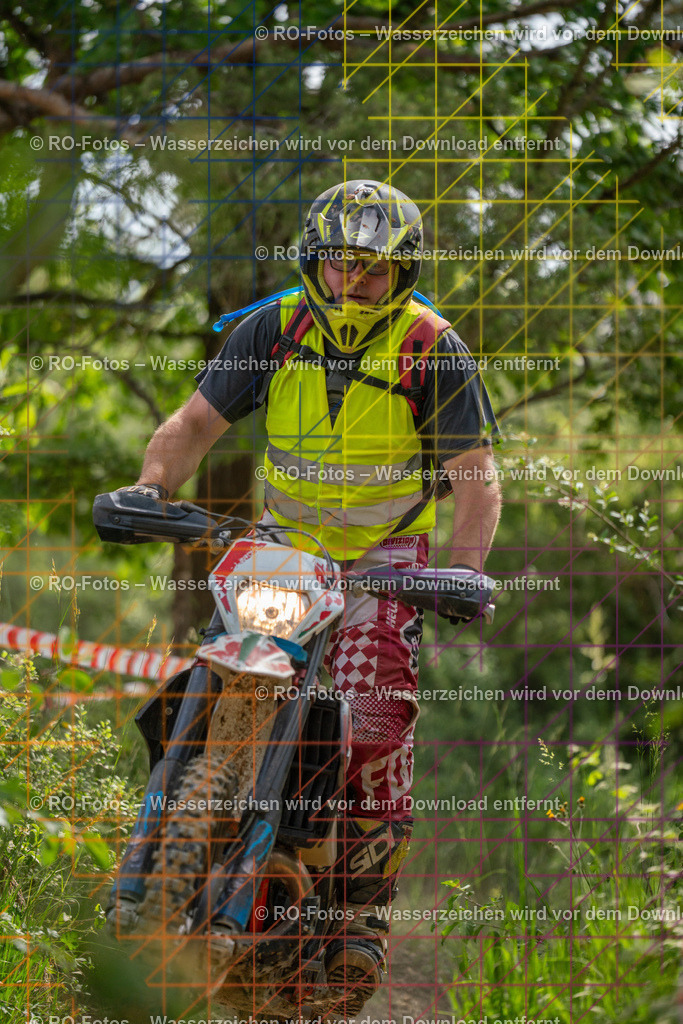 Niederwürzbach 1 Lauf -335 | Sportfotografie von RO-Fotos: Motorsport, Motocross, Enduro, Laufveranstaltungen und Triathlon. Professionelle Fotos von Sportlern und Events. - Realisiert mit Pictrs.com