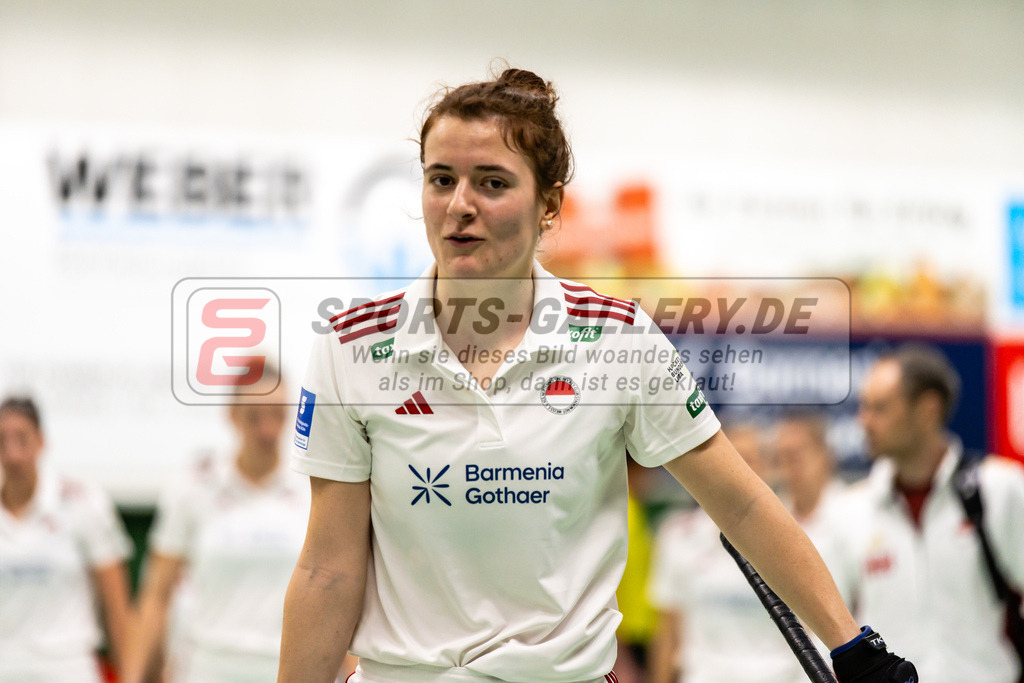 SFE_20250112_0073 | Köln, Deutschland, 12.01.2025:  ßHockey 1. Bundesliga Damen Rot-Weiss Köln - Schwarz-Weiß Köln im KTHC Stadion Rot-Weiss Köln Tennis and Hockey Club am 12.01.2025 in Köln, Deutschland. (Foto von Stephan Fehrmann)Köln, Germany, 12.01.2025: ßHockey 1. Bundesliga Damen Rot-Weiss Köln - Schwarz-Weiß Köln in KTHC Stadion Rot-Weiss Köln Tennis and Hockey Club at 12.01.2025 in Köln, Deutschland. (Foto from Stephan Fehrmann)