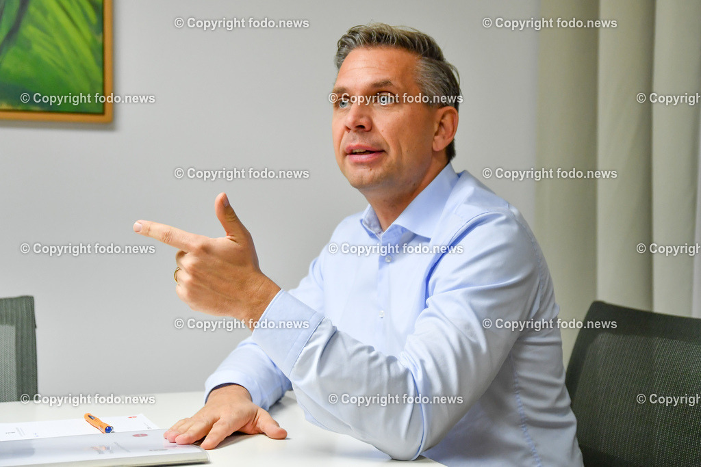 LR Wolfgang Hattmannsdorfer (VP)_ 12.12.2022-20 | 12.12.2022, Linz, AUT, LR Wolfgang Hattmannsdorfer (VP), im Bild LR Wolfgang Hattmannsdorfer (VP)