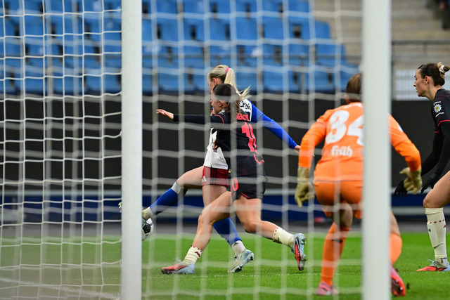 Fußball I Frauen I Saison 2025-2026 I DFB-Pokal I Achtelfinale I Hamburger SV - Bayer 04 Leverkusen I 15294 | Der Sportfotograf. - Realisiert mit Pictrs.com
